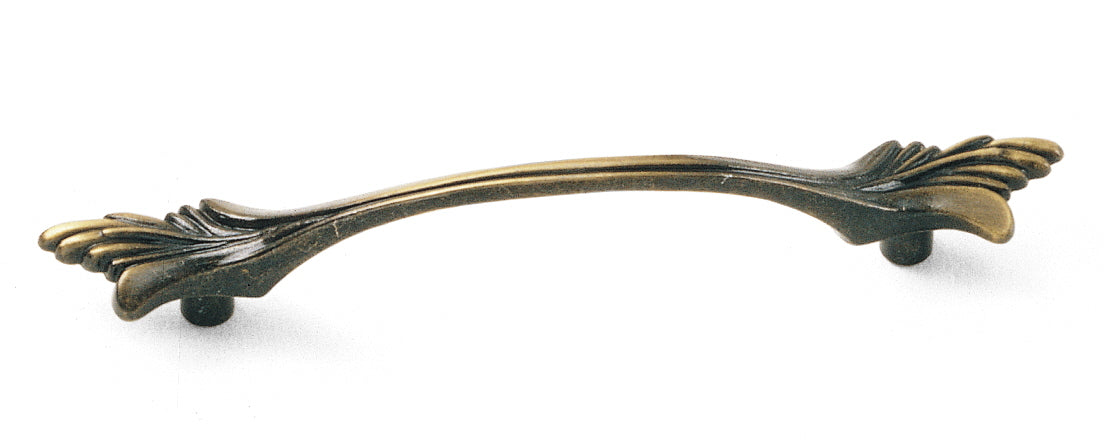 Provincial Pull, Classic Traditions Collection - Laurey