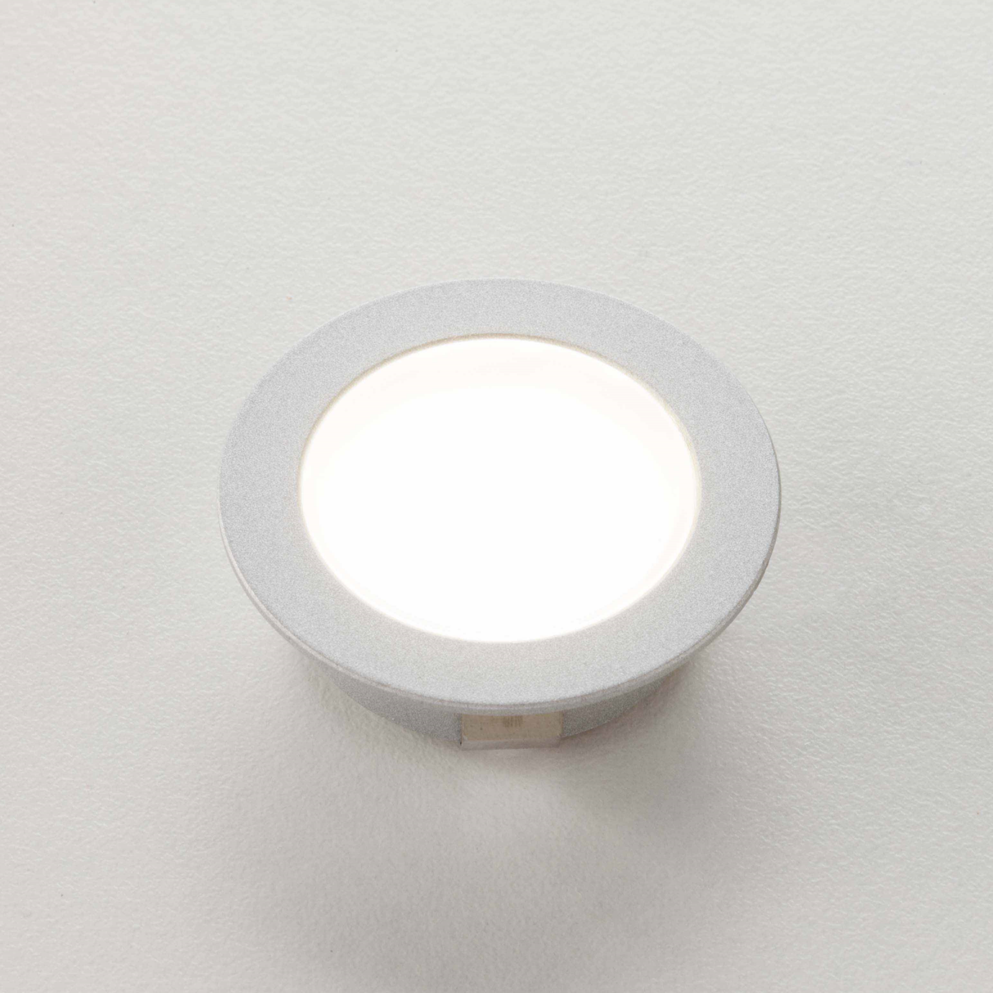 L&S Lighting Nube LED Puck Light 12V System