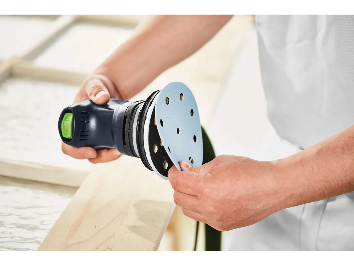 Festool 578984 Limited Edition ETS 125 REQ Sander + CT 25 HEPA Dust Extractor w/ 60-Piece Granat Abrasives Value Kit