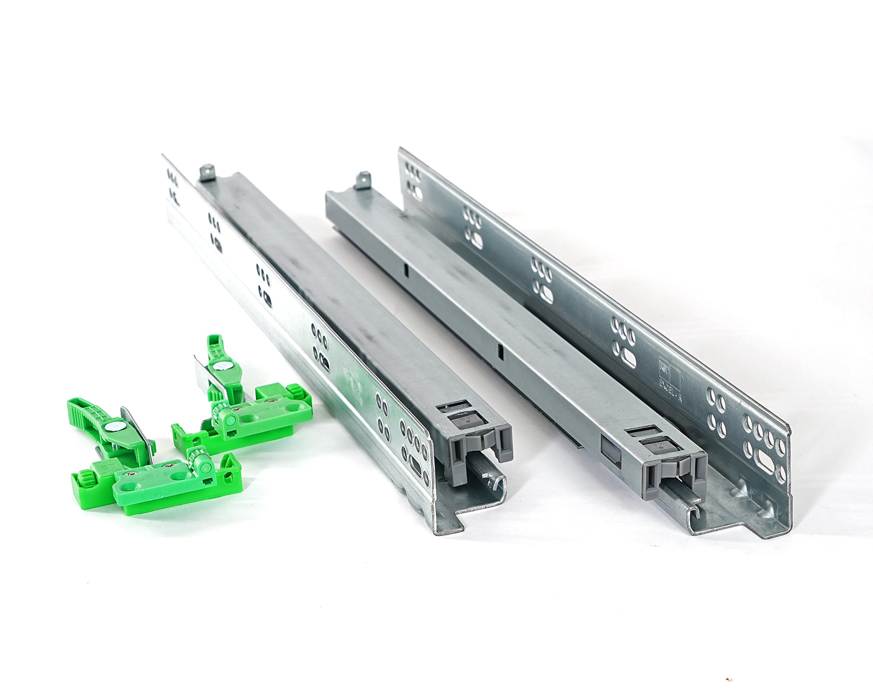 Features and systems drawer runners