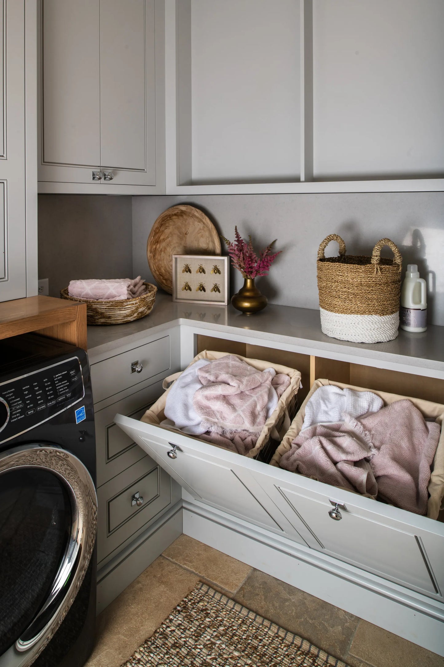 Rev-A-Shelf CTOHB Wire Closet Tilt-Out Hamper Basket