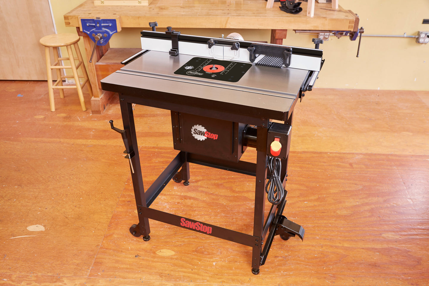 Sawstop Standalone Cast Iron Router Table, Power Switch in Stand – Pro ...