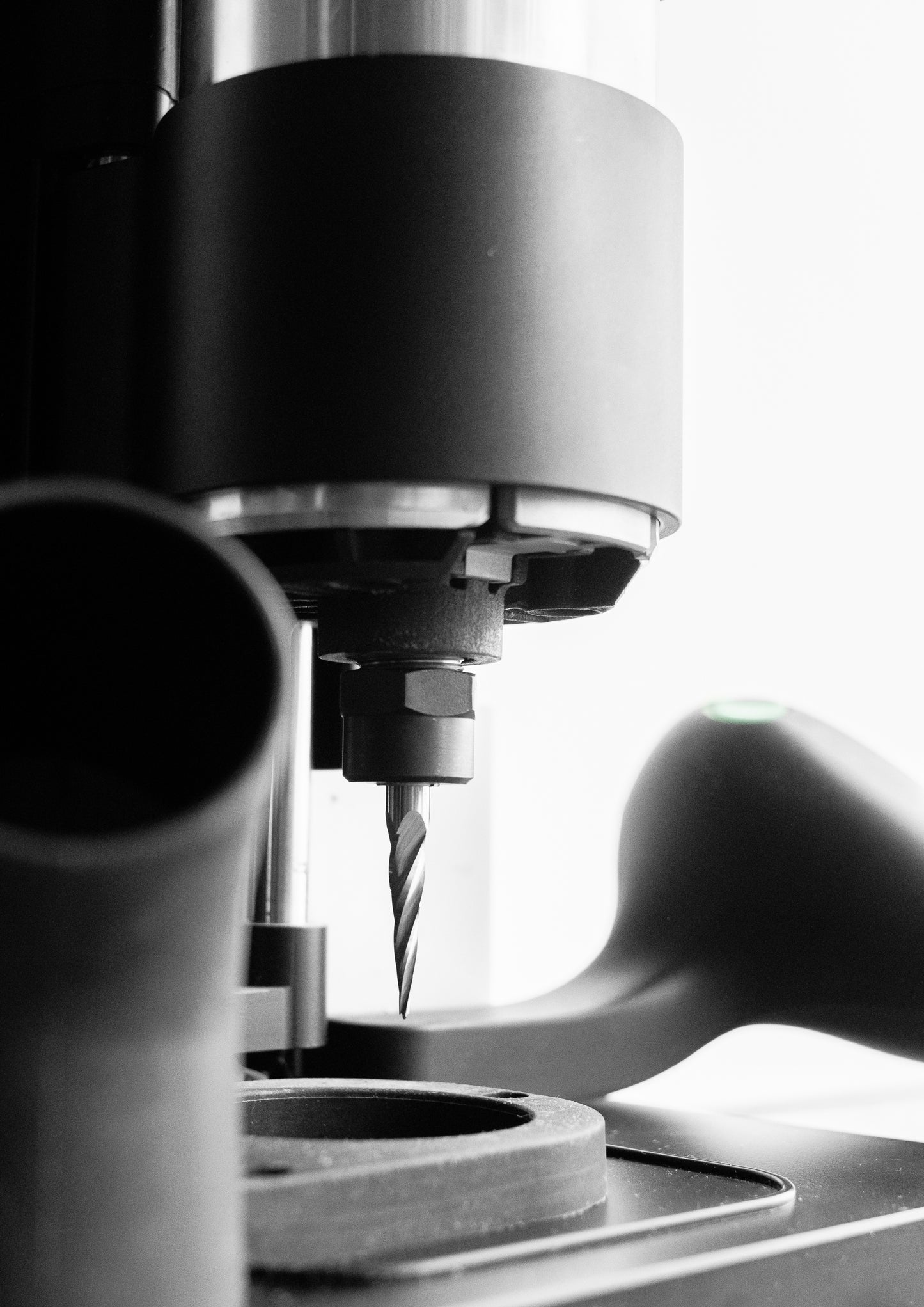 Shaper Tools 11 ̊ Tapered Ball Nose Router Bit