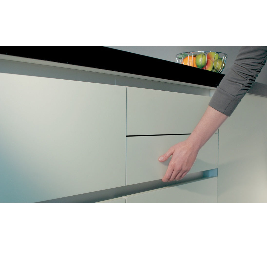 Hafele Venice L-Pull Horizontal