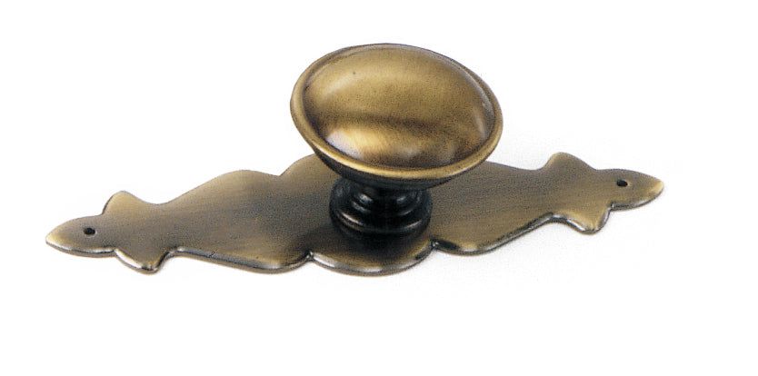 22105 Knob, Classic Traditions Collection - Laurey