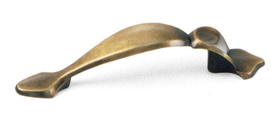 27605 Pull, Classic Traditions Collection - Laurey