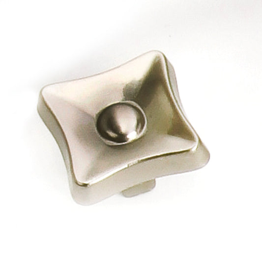 Square Knob, Flair Collection - Laurey